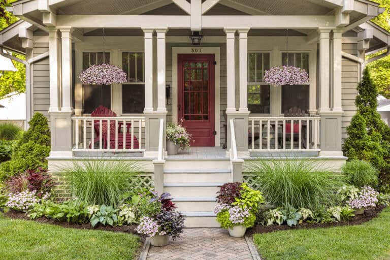 Ways To Use Perennials To Decorate The Front Porch: Stunning Ideas
